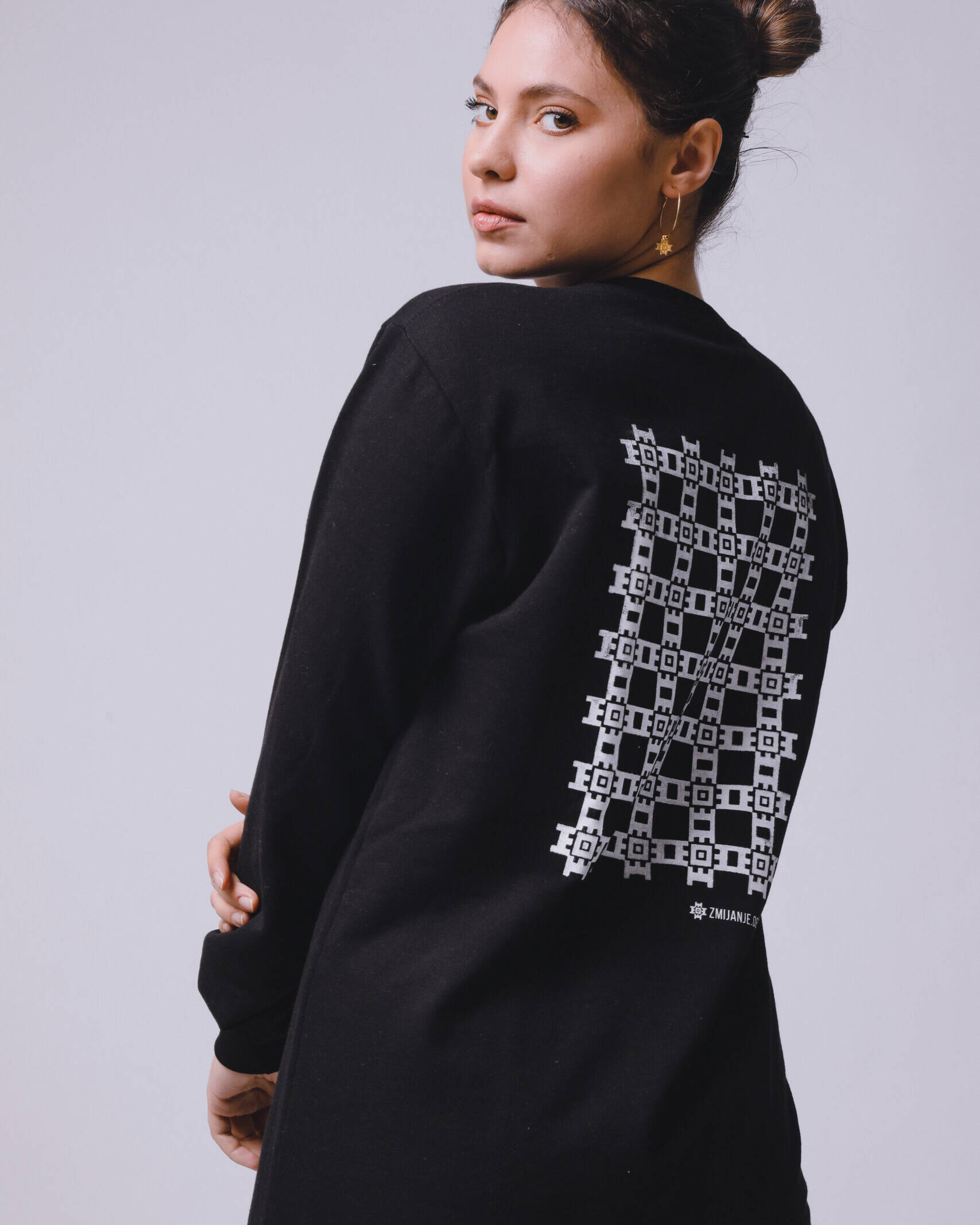 ZMIJANJE.design BUNAREVI Sweatshirt Dress by Alexis Qū