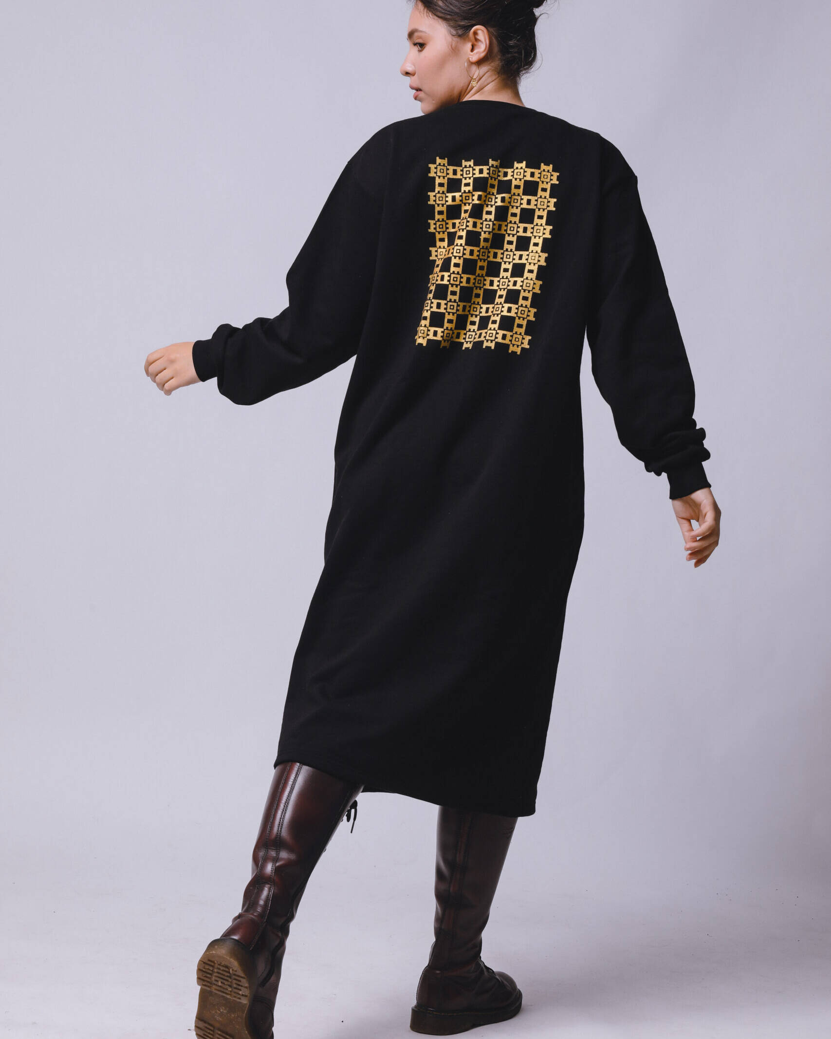 ZMIJANJE.design BUNAREVI Gold Sweatshirt Dress by Alexis Qū